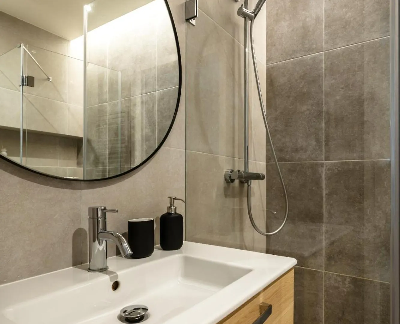 Luxury Residence Kmochova 프라하 체코