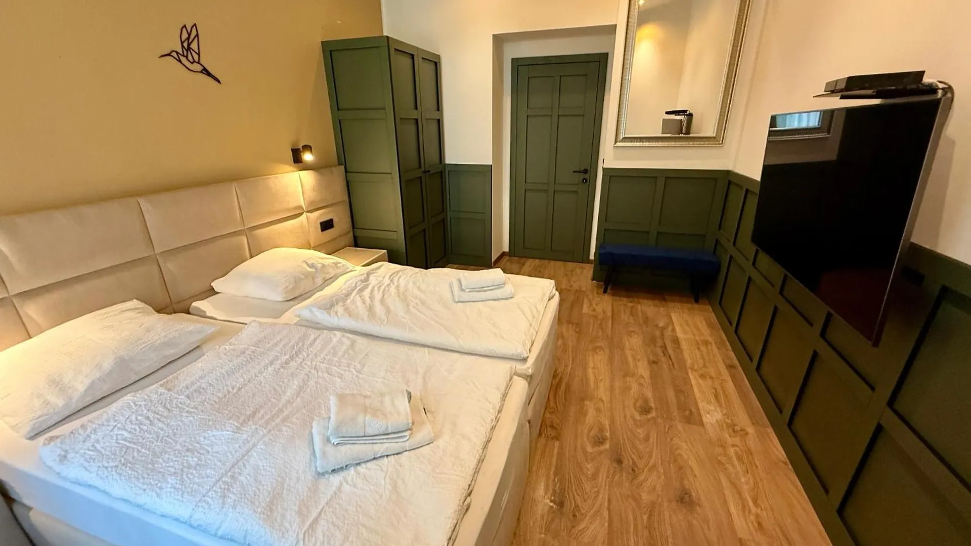 아파트 Luxury Residence Kmochova 프라하 체코